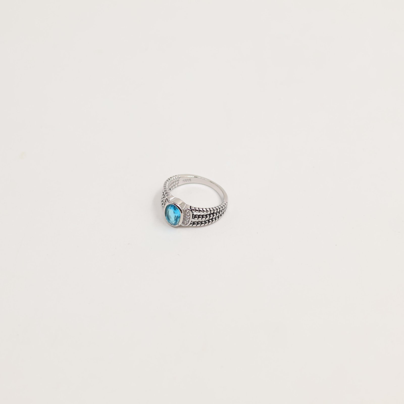 Silver Flower Petal Openwork Ring