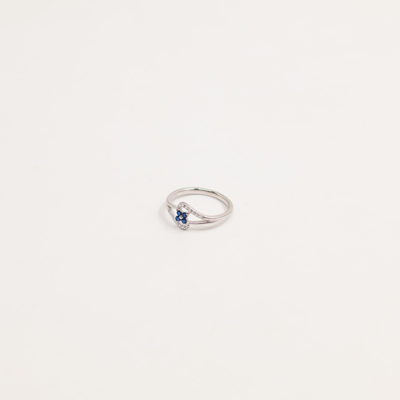 Silver Dual Heart Interlock Ring