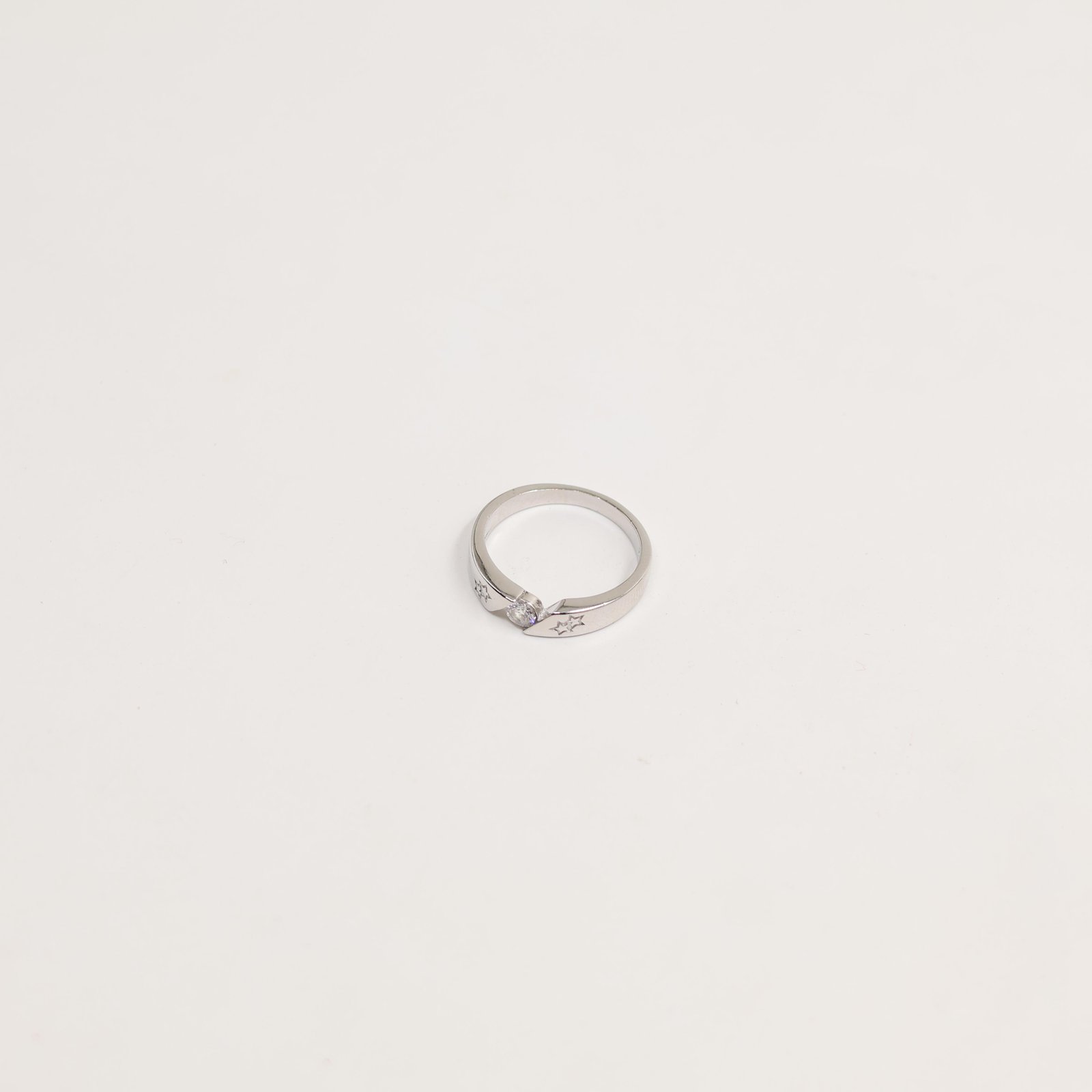 Silver Star Solitaire Slim Band Ring